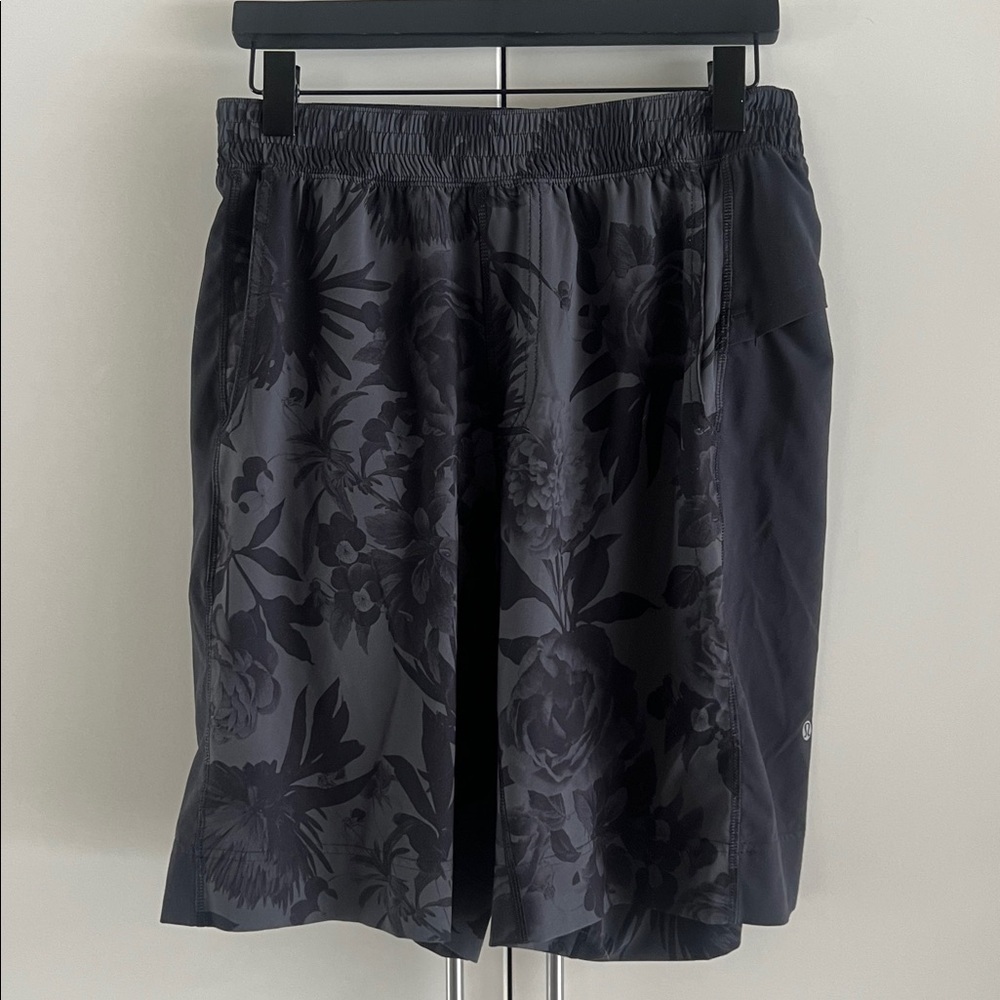 Lululemon  Pace Breaker Shorts Floral Limited Edition *Linerless
